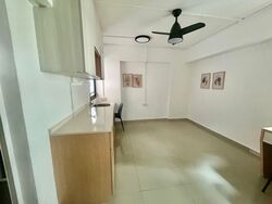 Blk 11 Pine Close (Geylang), HDB 5 Rooms #583511881